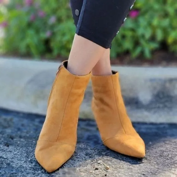 Women's Mocha Pointy Toe Ankle Boots