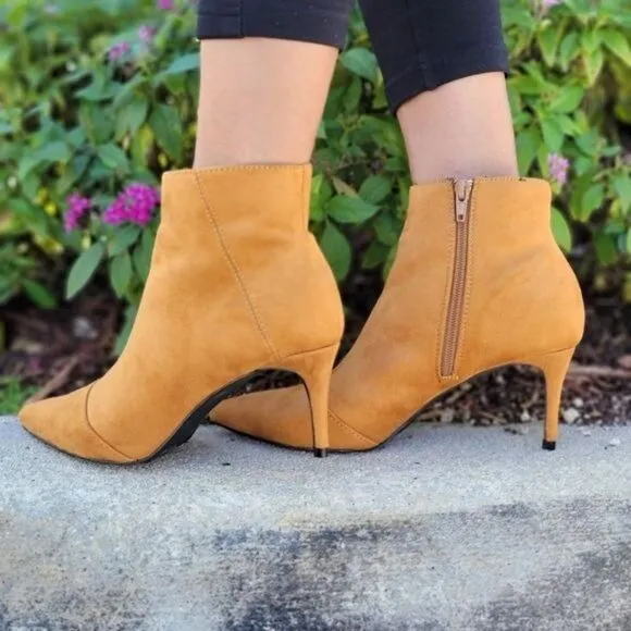 Women's Mocha Pointy Toe Ankle Boots
