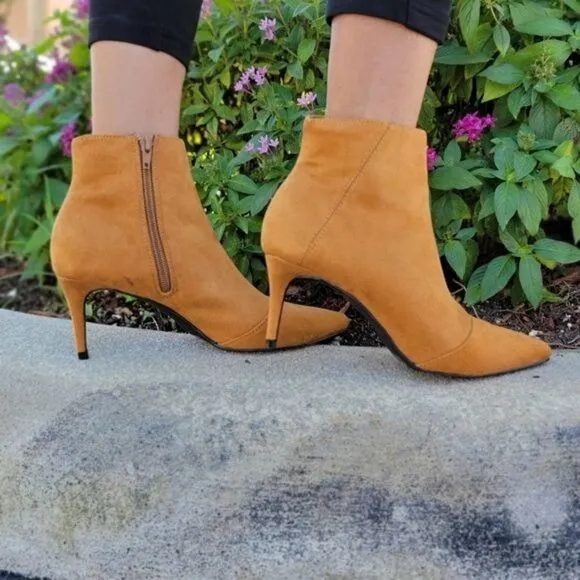 Women's Mocha Pointy Toe Ankle Boots
