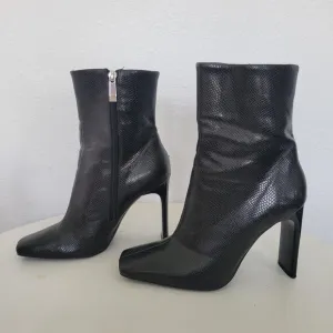 Zara Black Leather Snake Print Embossed Square Toe Heeled Zip Up Boots Size 6.5